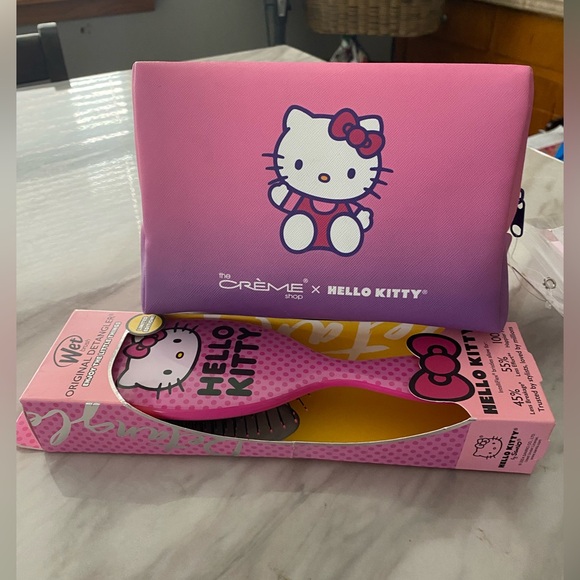 Hello Kitty Gift Bundle 💝 - Picture 1 of 3